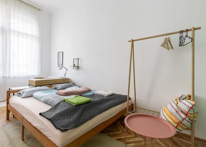 Vig26 Bright And Spacious By The Rakoczi Market Hall Apartament *