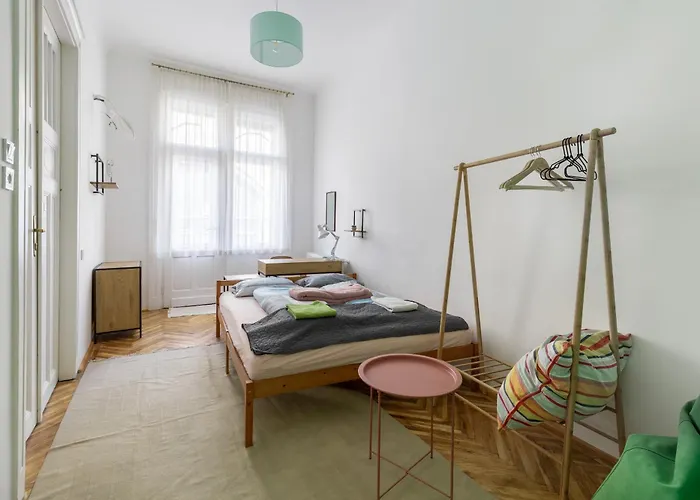 Vig26 Bright And Spacious By The Rakoczi Market Hall Apartament Budapesta