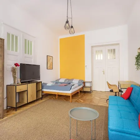 Апартаменты Vig26 Bright And Spacious By The Rakoczi Market Hall Будапешт