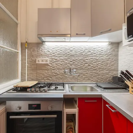Апартаменты Vig26 Bright And Spacious By The Rakoczi Market Hall